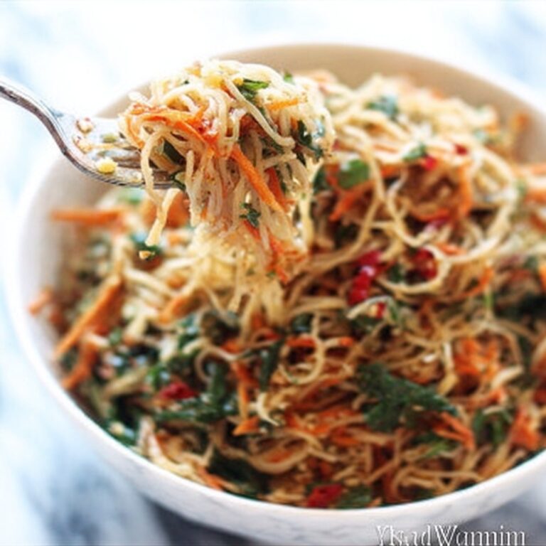 Chopped Thai-Inspired Chicken Salad Recipe